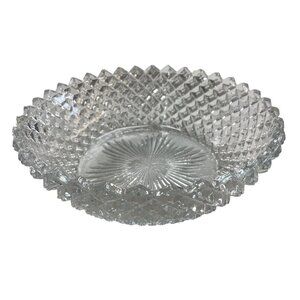 Vintage Diamond-Cut Clear Glass Bowl Decorative Serving Piece Elegant Classic De